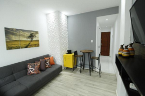 Pineapples BR1029 - Apartamento em Copacabana perfeito para casais a 20m do metrô